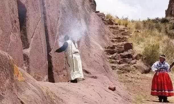 探索世界上，最神秘的一扇门，据说此门通往另一个世界？