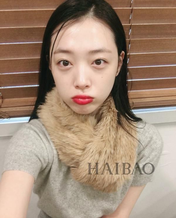 崔雪莉你开小号了吗？网红撞脸成这样真的太夸张了吧！难道这种神