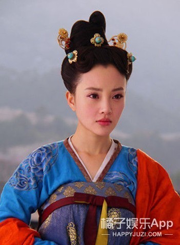 于正说他的服化道是全国第一…你是不是忘了前两年都拍过啥？