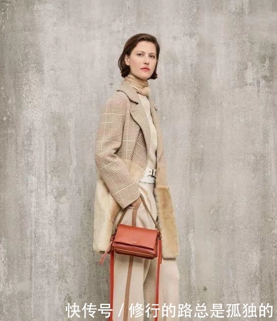  [气质]基础款如何穿出高级感？学会这3种方法，让你轻松变成气质女人！