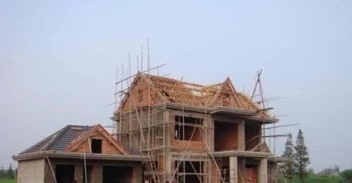  「自建房」多地砂石、水泥涨价，农村还有必要自建房吗？其实很