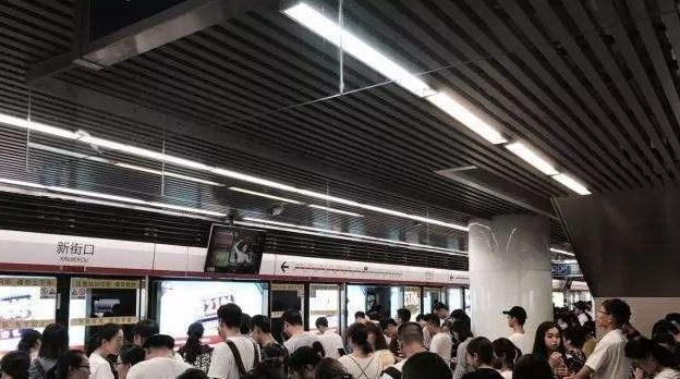 中国最早准备建地铁的市，比北京几十年，2017年首条地铁通车