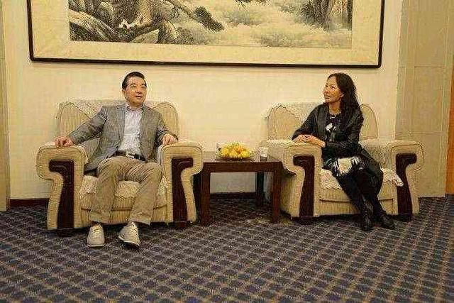 身为海军少将的张召忠一个月工资多少?这个数