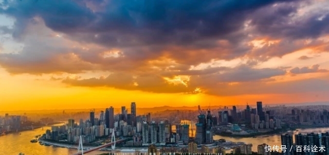 中国夜景最美的3座城市，上海仅排第二，第一是全世界公认