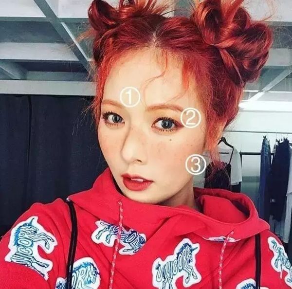 讲真| @杨丞琳 你的晒伤妆不够自然啊，想出街还得跟泫雅李沁学学