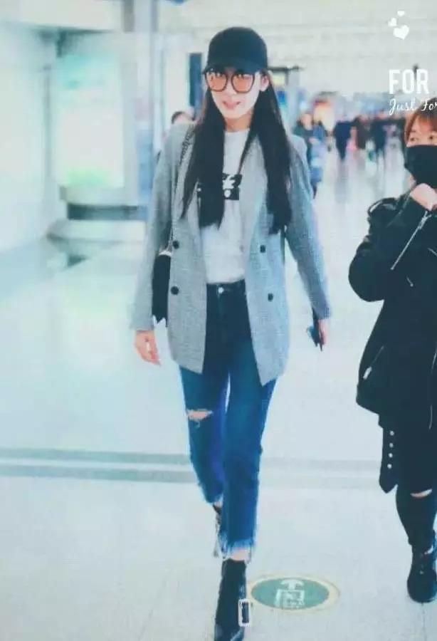 胯宽这样穿真的伤不起！杨幂都没办法拯救迪丽热巴了！