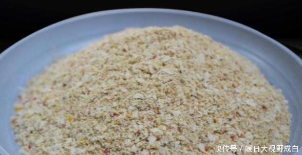  「肯定」拉饵如果这样开，饵团状态肯定非常完美，入水以后鲫鱼都追着咬