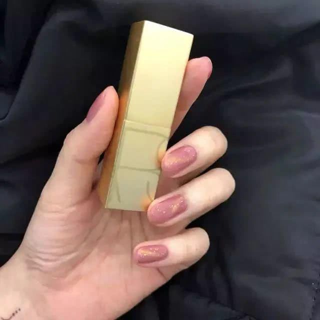 少女:柔嫩的粉色系美甲,每一款都能满足你的少女心!