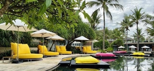 那一刻:在600多平的别墅房睡一晚是啥感觉?推开门那一刻就知道没白来