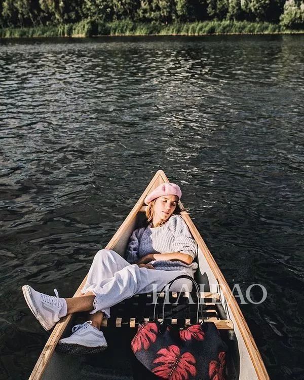 奇怪| 满脸雀斑的她从不磨皮，但是拍出来却比蛇精脸还好看