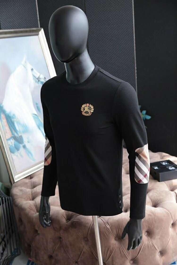 热播剧《香蜜沉沉烬如霜》中邓伦帅人一脸 现实生活中穿搭也出彩