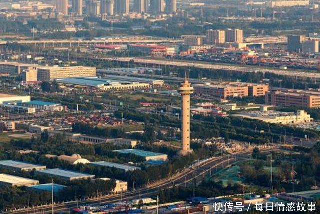 中国最发达的火车站，一天路过15万人，一年收入14亿元