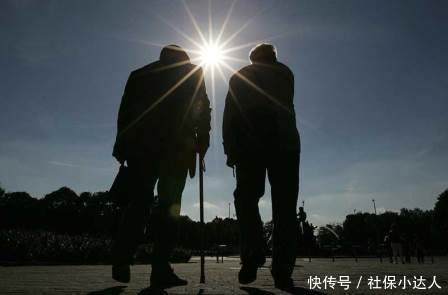  养老保险@如何计算工龄，按照工作年限还是按照养老保险的缴费年