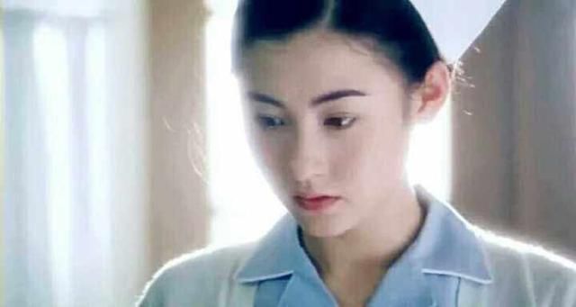 张柏芝一袭仙女裙又美回到了18岁！网友：真不知谢霆锋怎么想的