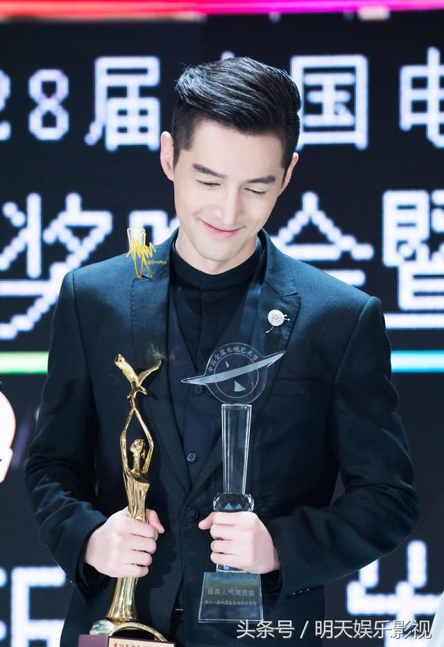 胡歌经纪人被辞退断后路,他干了这些事被粉丝骂惨!