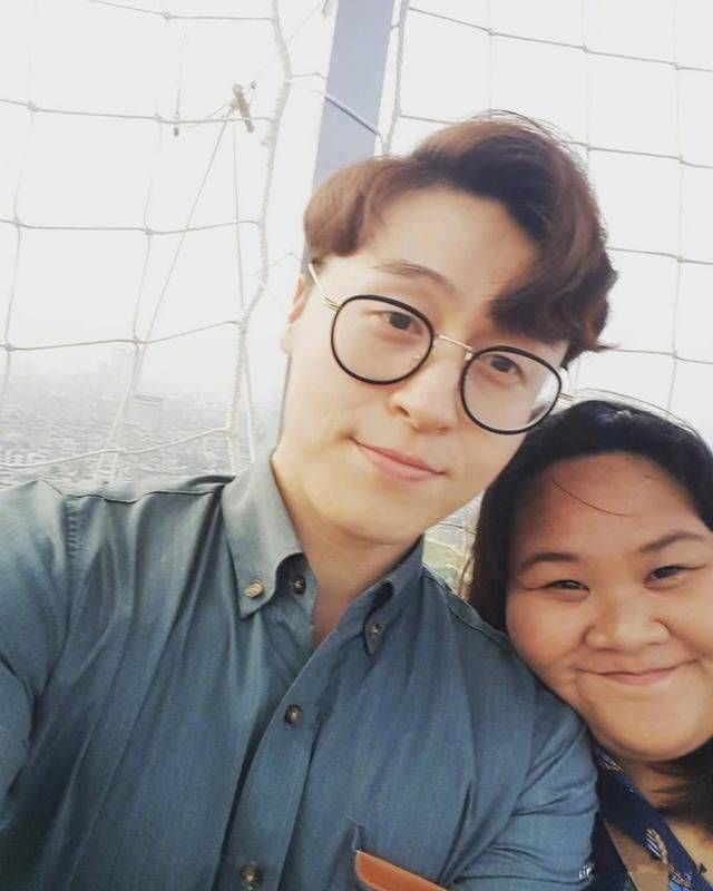 三观被刷新!抖音里的高颜值小哥有个200斤的女