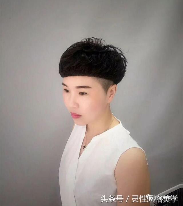 三四十岁的你发型别瞎剪了，有这30款短发就够了！