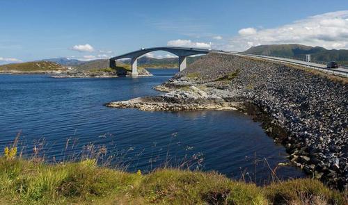 全球最具欺骗性的一座大桥，老司机都会觉得断了，在上面非常害怕