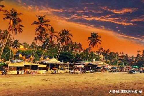 在泰国旅游，美女递给你草帽不能接，接了你会后悔