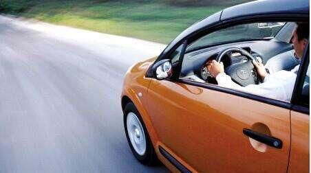  高速■新手必看的4个高速开车技巧，老司机总结，安全第一