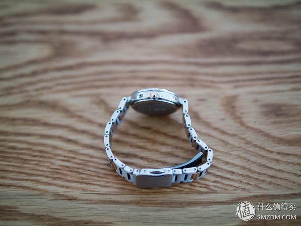 日本之行购入CITIZEN 西铁城 女款光动能电波表 开箱