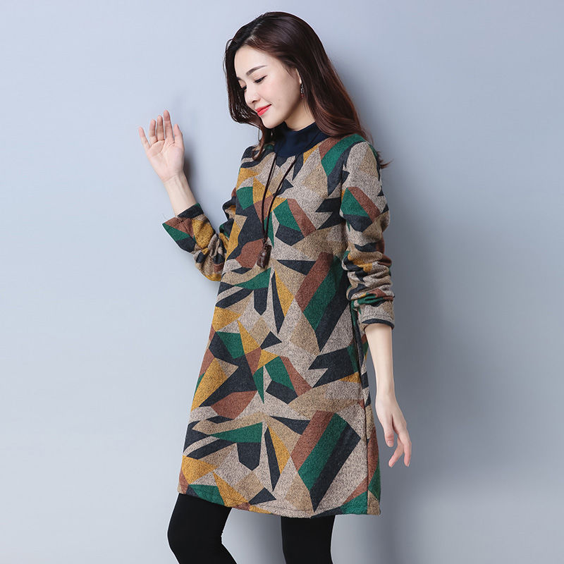 羽绒服要哭了，如今流行穿“夹棉”装，保暖又不笨重，女人味又足