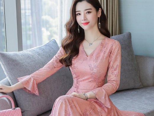 有了这几件连衣裙，才知道到了30岁还能那么美，老公也直夸好看