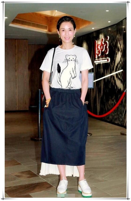 当李若彤扮上观音，网友直呼:美炸天!比小龙女还要仙气!