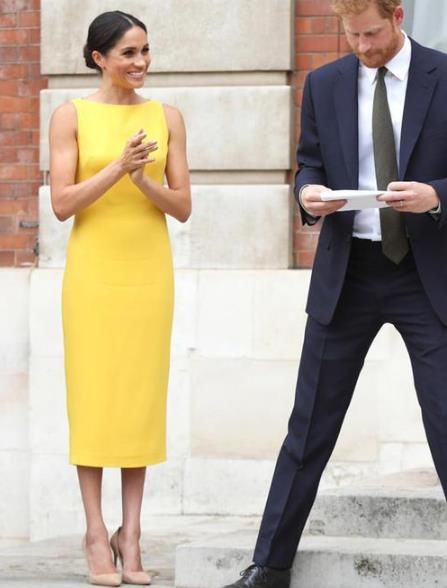 凯特王妃穿小黄裙，梅根王妃穿小黄裙，网友:气质差距太大了!