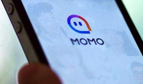 广东街拍:图一性感，图二女王，图四适合娶回家当老婆