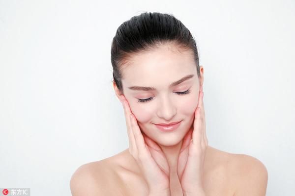 睫毛保养”被火爆讨论？原来拥有浓密长睫毛这么简单