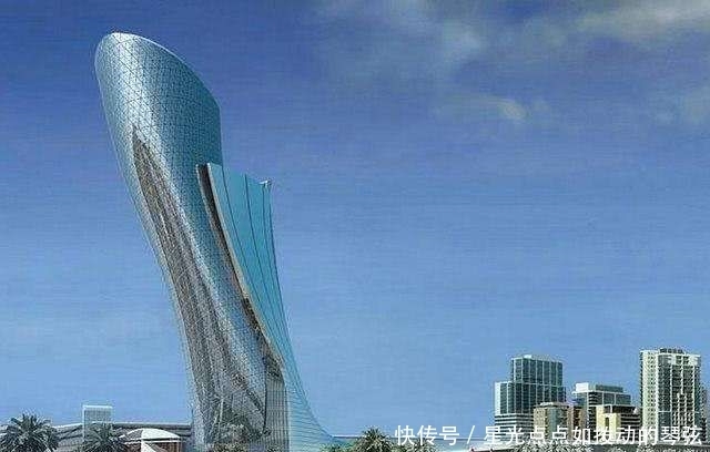 全球最危险的3座建筑,靠几根柱子支撑不倒塌,在中国也有一座
