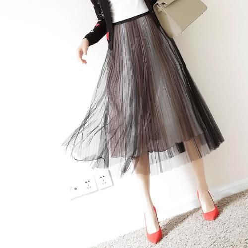 飘逸百褶半身裙，掩饰恼人大粗腿