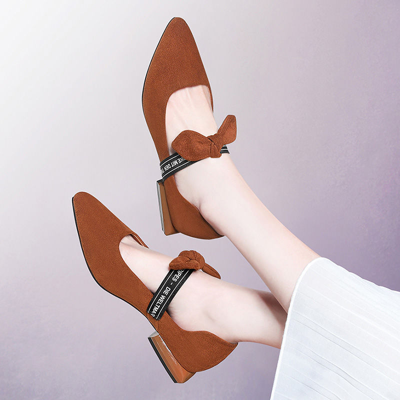 女人尽量少穿高跟鞋!今夏流行的“平底鞋”,超显气质比高跟鞋美