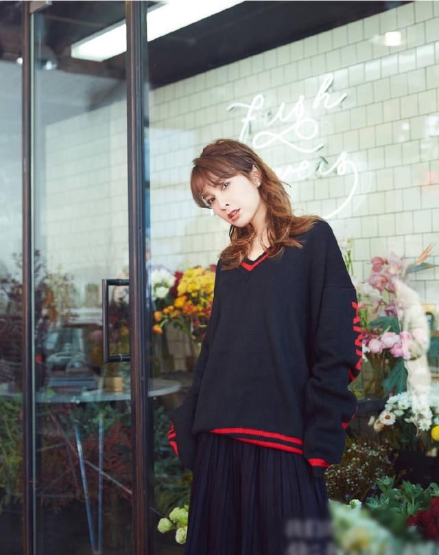 吴昕真是越来越会穿了,气场全开甜美迷人,网友:厉害了潘玮柏!