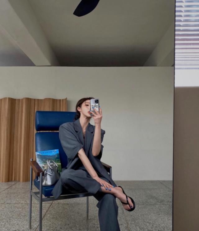  [感觉]精致女生们的“土味上衣”是什么样的？