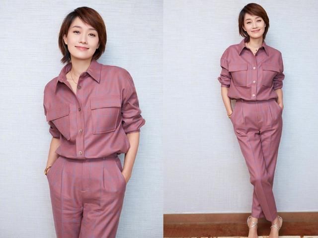 马伊琍放飞自我，机场穿半身裙配拖鞋？这才叫接地气！