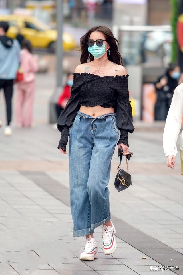  「面料」没有对比就没有伤害，一字肩和抹胸上衣的优缺点太明显，不要踩雷