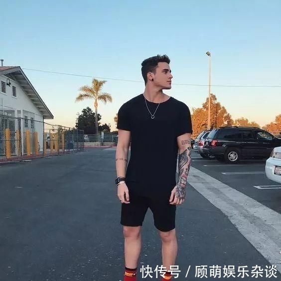  「单品」让人欲罢不能的彩色单品，你穿对了吗？
