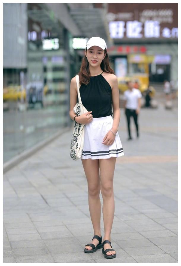 街拍：图1艳丽无比，图2性感时尚，图6的身材曲线惊艳亮眼