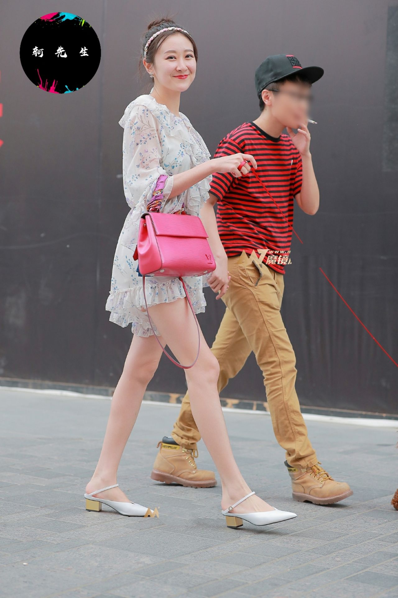 街拍“同样是女人，差距咋这么大?图四女人味十足”