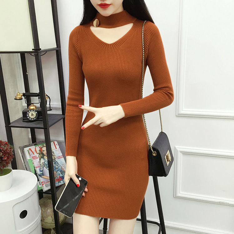 现在的女人都不穿阔腿裤了，今年流行穿这样的连衣裙，美爆了