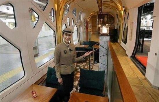 看完日本的火车硬卧，再看中国的火车硬卧，不得不说是天壤之别