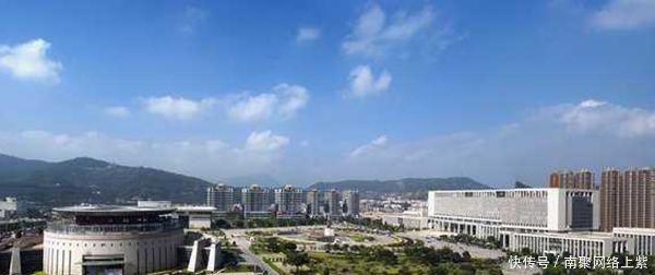 福建城市等级发生巨变, 厦门和福州节节败退, 三城被贬为四线城市