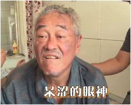  身价■出身农民不忘本！赵本山演穷酸老头毫不违和，身价数亿住乡下大棚