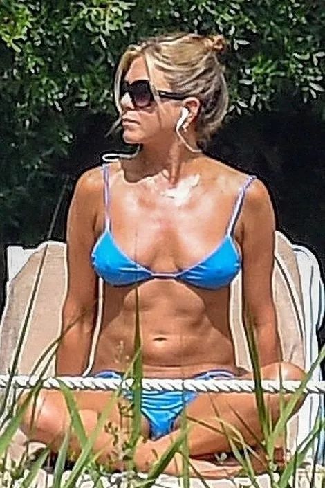 梅根被哈里批评?!原因居然是Skr... | 福尔摩斯 小郑周报