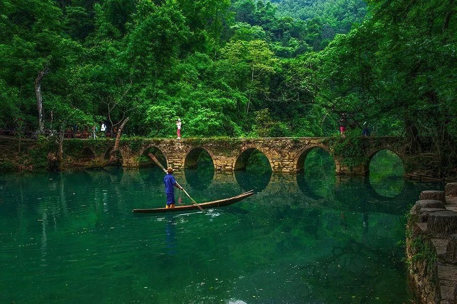 仅十几万人口的贵州小县，拥有堪比张家界的山，不输九寨沟的水!