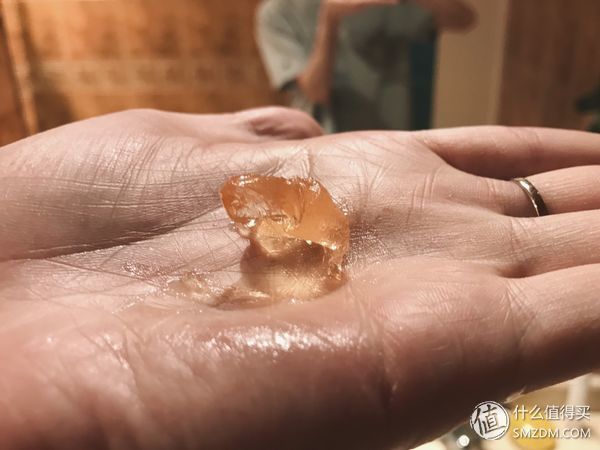 纸上得来终觉浅，人丑就该自己剪 篇四:头发长度太尴尬?定型产品