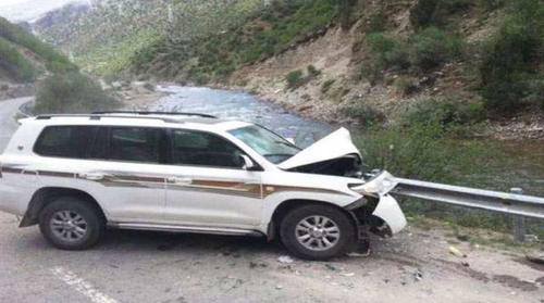 川藏线这么多被遗弃的越野豪车，为什么无人敢开走？原因竟是这样