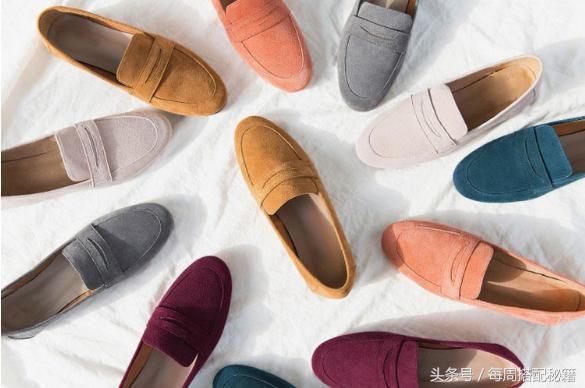 告别高跟,挑对乐福鞋照样时髦